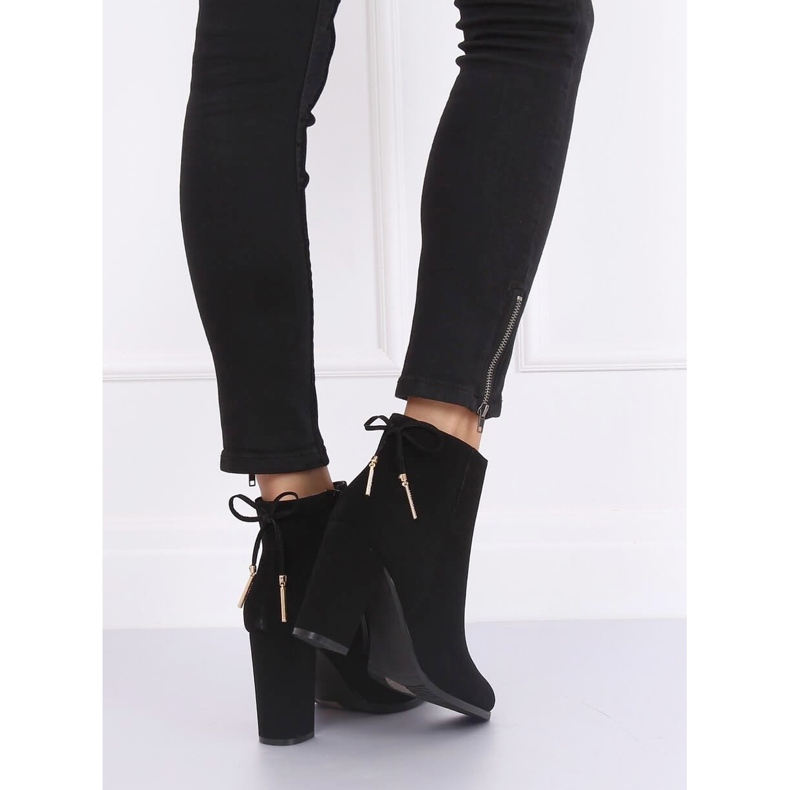 Elegantne crne čizme na visoku petu NS055P Crna crno 1