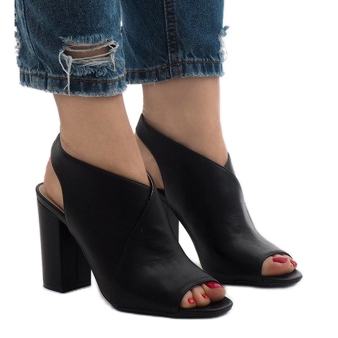 Crne čizme otvorene na pošti 0280-86 crno 1