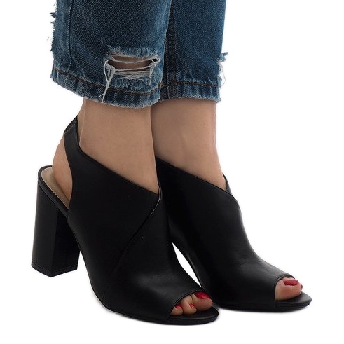 Crne čizme otvorene na pošti 0280-86 crna 2