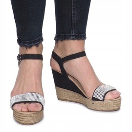 Crne sandale na nježnoj klinčastoj peti Diamond Shine crno 1