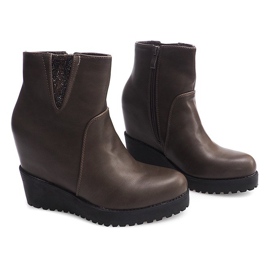 Klinovi 8E8505 Khaki klin čizme raznobojna 1