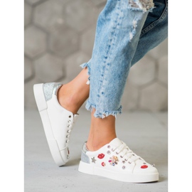 Bestelle Sportska obuća s zakrpama bijela 1