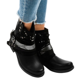 Crne izolirane čizme bogato ukrašene 17103-1A crno 1