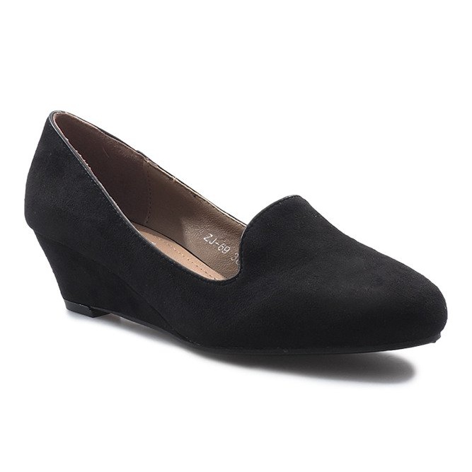 Crne pumpe s klinom iz Lordsy Malvine crno 2