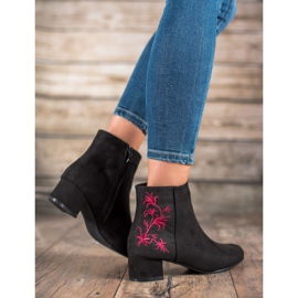 Small Swan Čizme s aplikacijom crna 1