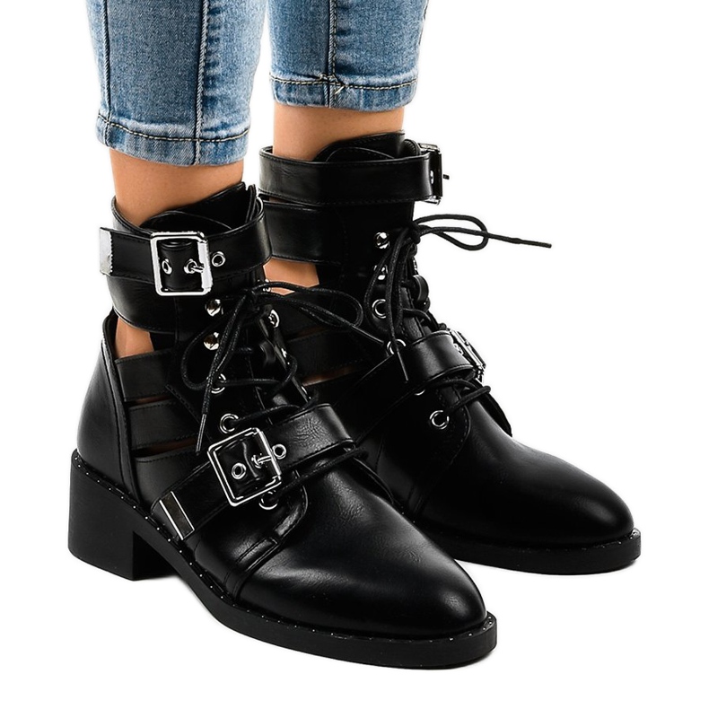 Crne ženske čizme na masivnom potplatu T195 crno 1