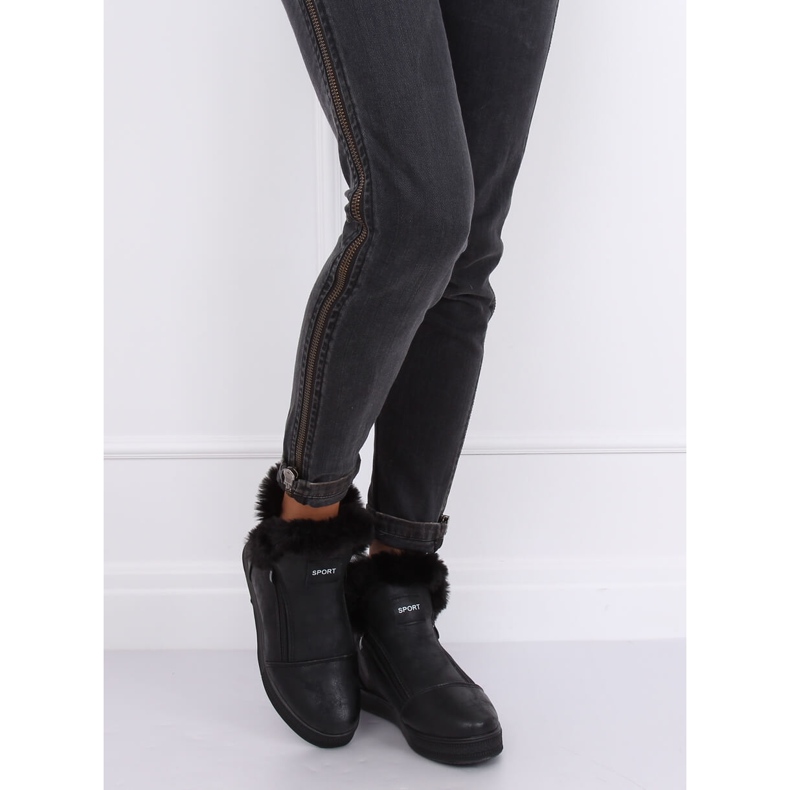 Crne tenisice do gležnja s krznom W19-29 Crne crna 2