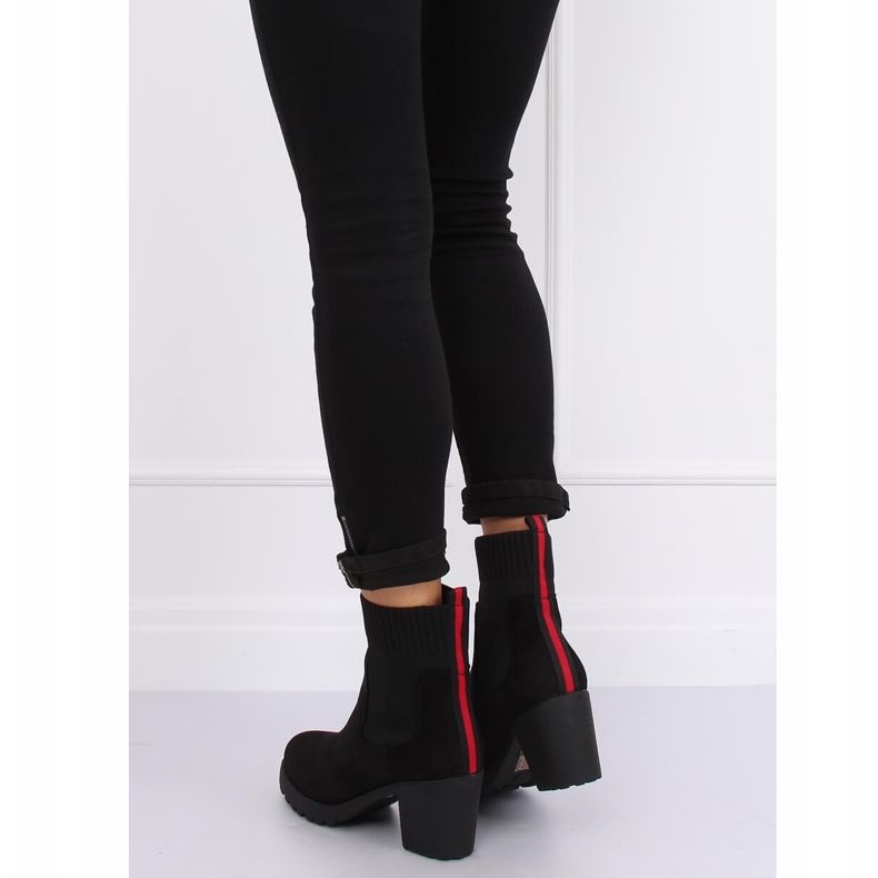 Crna M370 Crne potpetice 1