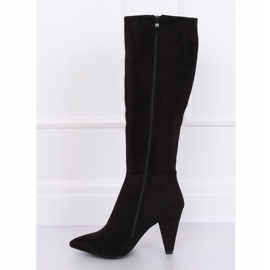 Klasične crne štikle 8677 Crna 1