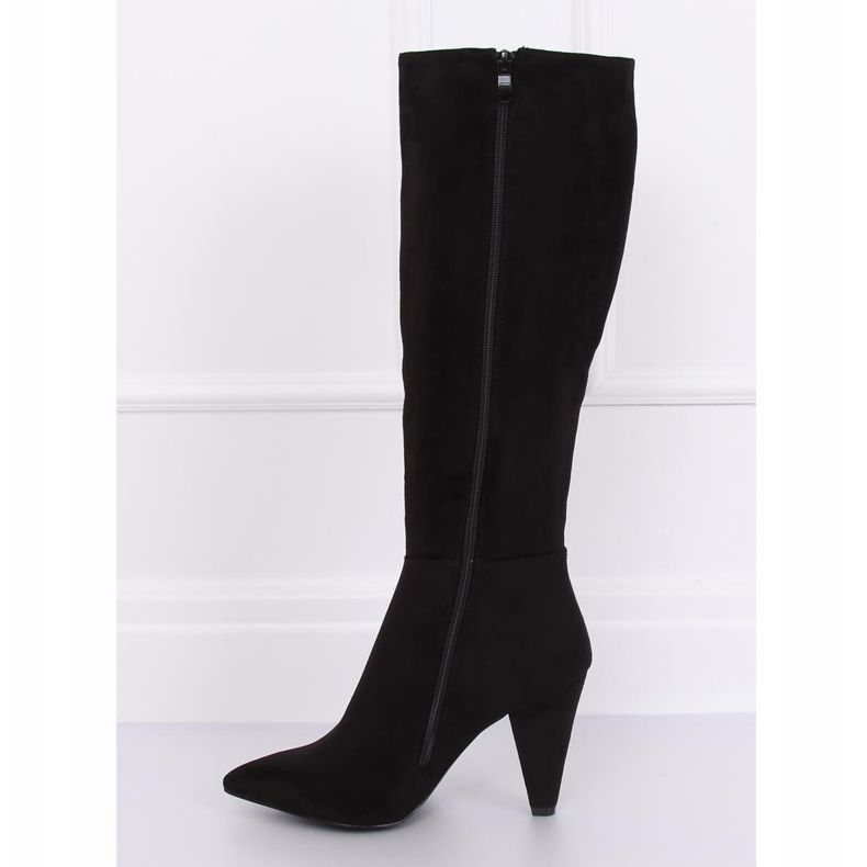 Klasične crne štikle 8677 Crna crno 1