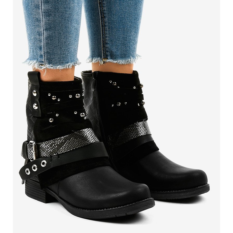 Crne čizme s izolacijom, bogato ukrašene A-351 crna 1