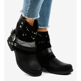 Crne čizme s izolacijom, bogato ukrašene A-351 crna 2