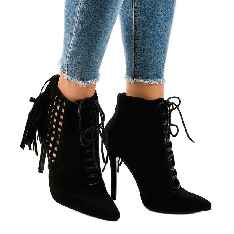 Crne, bogato ukrašene čizme 11047-1 crna 1