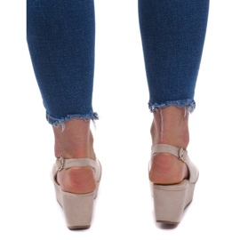 Sandale na klin 3H096 Bež 1
