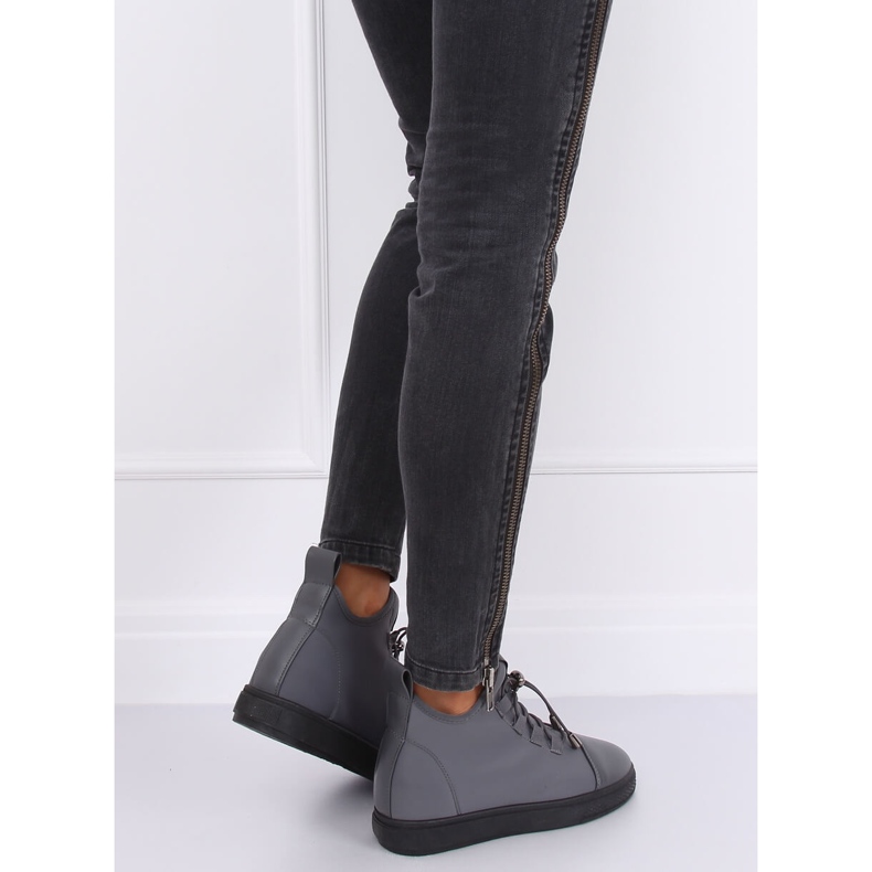 Sive XY-35 Sivo izolirane tenisice od neoprena siva 1