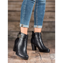 Abloom Čizme na stupu s kopčom crno 2