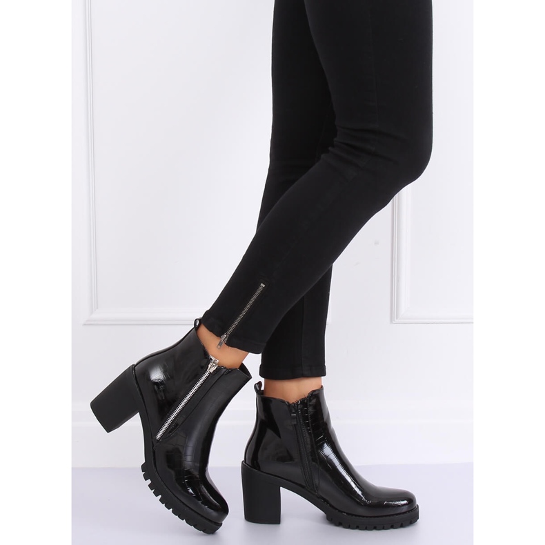 Crne lakirane čizme Chelsea DA37P Crna 1