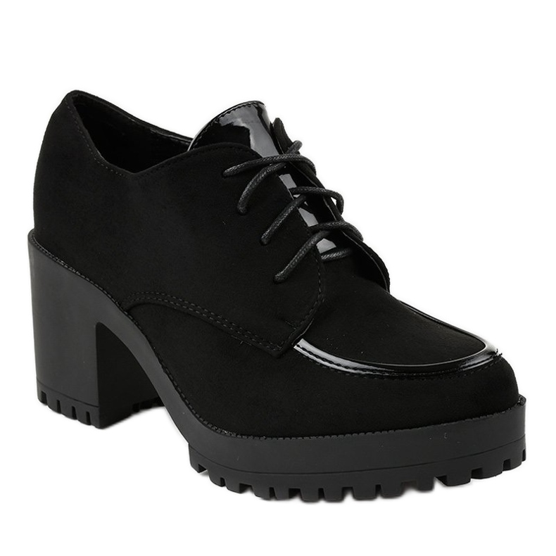 Crne čizme na postolju masivne HQ651 crno 1