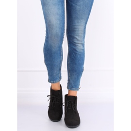 Crne čizme vezane na klinastu petu E3265 Crna crno 1