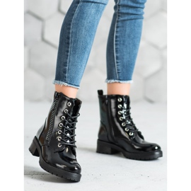 Seastar Lakirani radnici crna 2