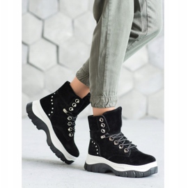 Seastar Traperi na platformi crna 1