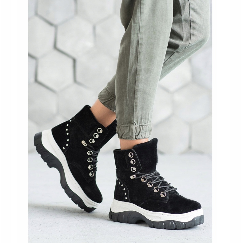 Seastar Traperi na platformi crno 1