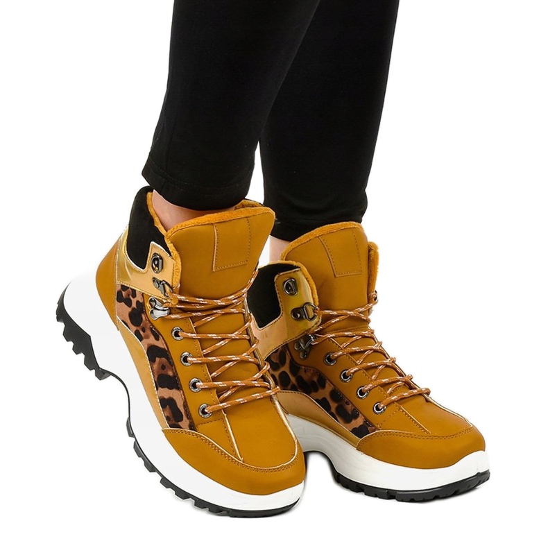 Izolirane smeđe ženske tenisice F-19208-3 smeđa žuta boja 1