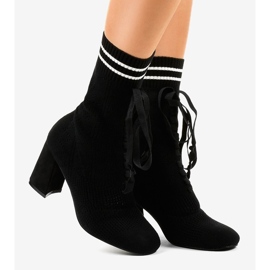 Crne gležnjače od tkanine LL-83 crno 1