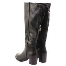 Sergio Leone Crne čizme iz Sergia leonea crna 4