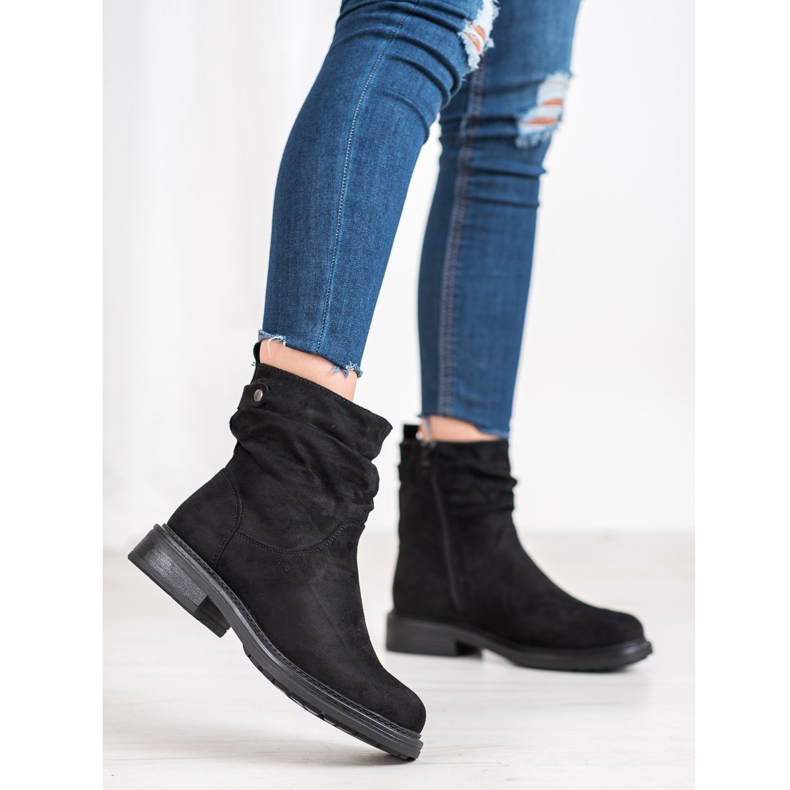 J. Star Crni radnici crna 1