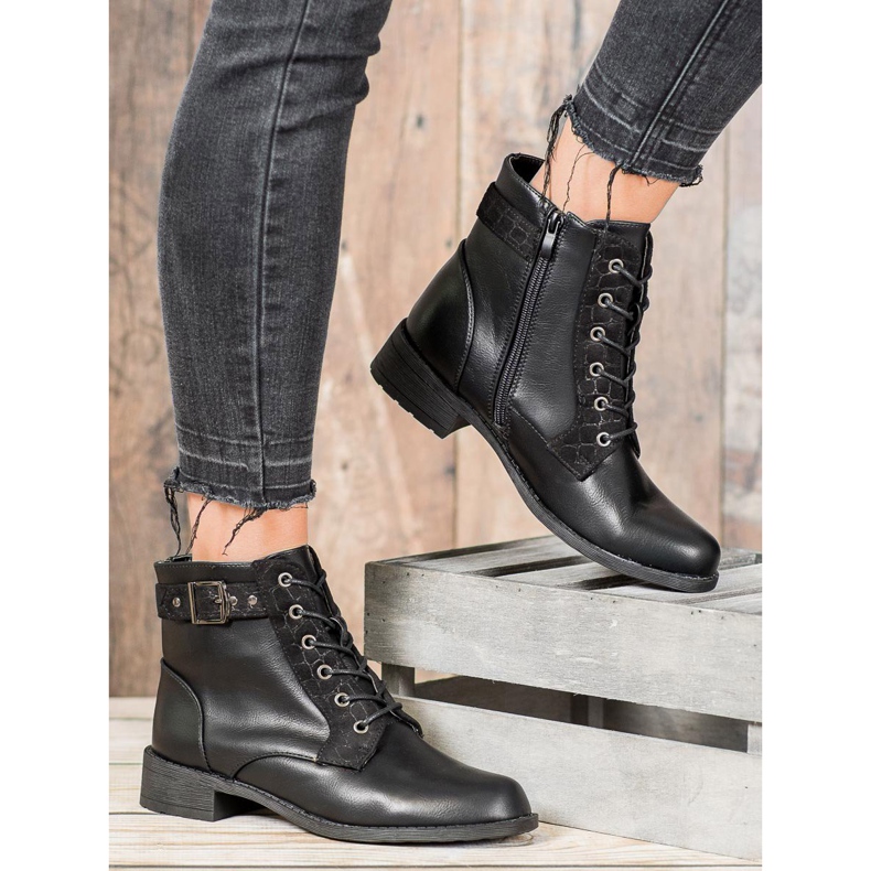 Small Swan Klasične čizme na vezanje crno 2