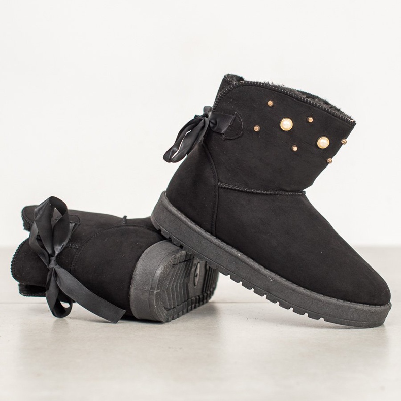 SHELOVET Mukluki s perlicama crna 1