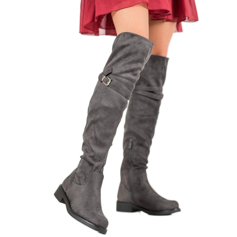 Ideal Shoes Elegantne čizme s kopčom siva 1