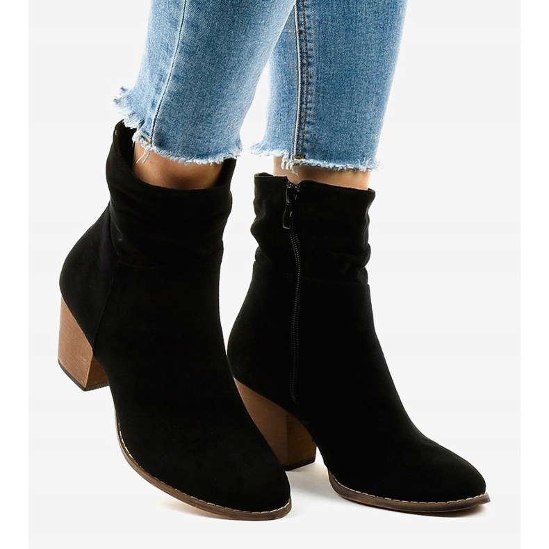 Crne kaubojske čizme od antilopa E2250 crno 2