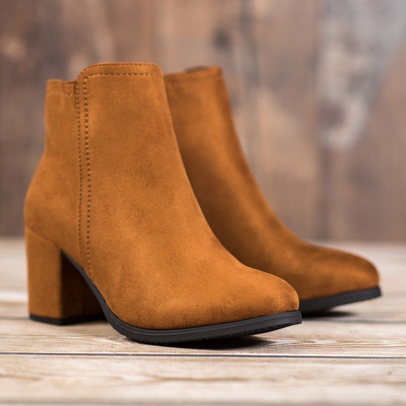 Clowse Klasične čizme od kamile smeđa 1