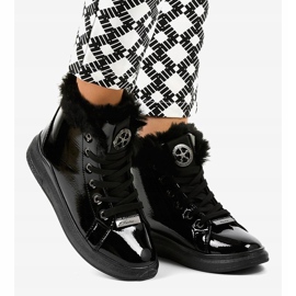 Tople crne lakirane tenisice TL135-6 crno 2