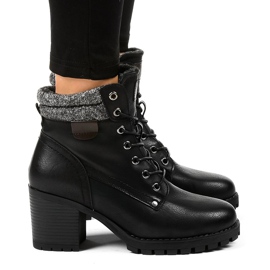 Crne čizme na stupu s ovčijom kožom Z129 crna 1