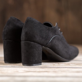 SHELOVET Pumpe na vezanje crna 1