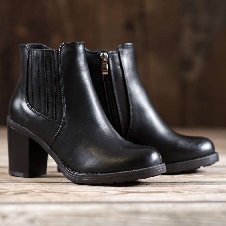 Comer Čizme od eko kože crna 1