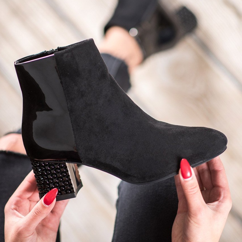 SHELOVET Modne čizme na postu crno 1