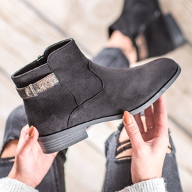 SHELOVET Čizme s ukrasnim pojasom crno 1