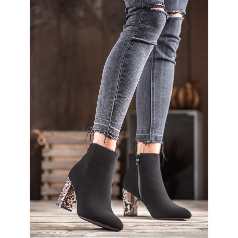 Weide Čizme od antilopa sa zmijskim printom crno 1