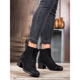 Čizme na vezanje na VINCEZA stupu crna 1