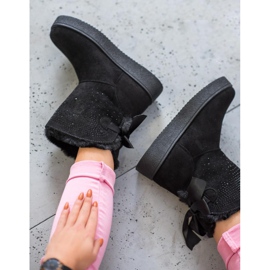 SHELOVET Mukluki sa kristalima crno 2