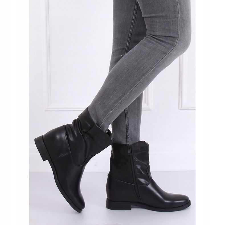 Čizme od crnog zrna na skrivenom klinu G-7607 Crna žuta boja 1