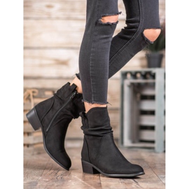 Super Mode Tople kaubojke na postu crno 2