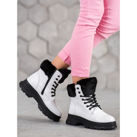 SHELOVET Radnice na vezanju s krznom bijela 2