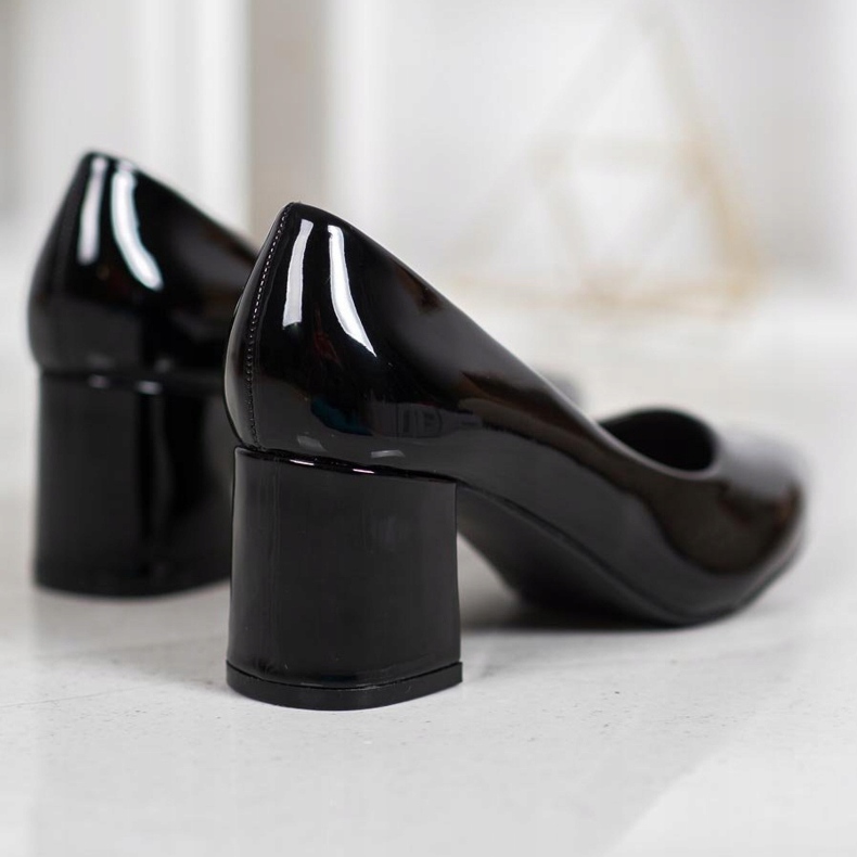 Klasične pumpe VINCEZA crna 2