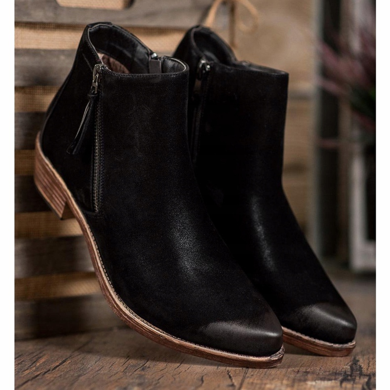 Kylie Kaubojke na klizaču crno 1