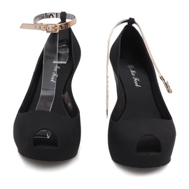 Meliski Otvoreni klin AE815 Crna 1